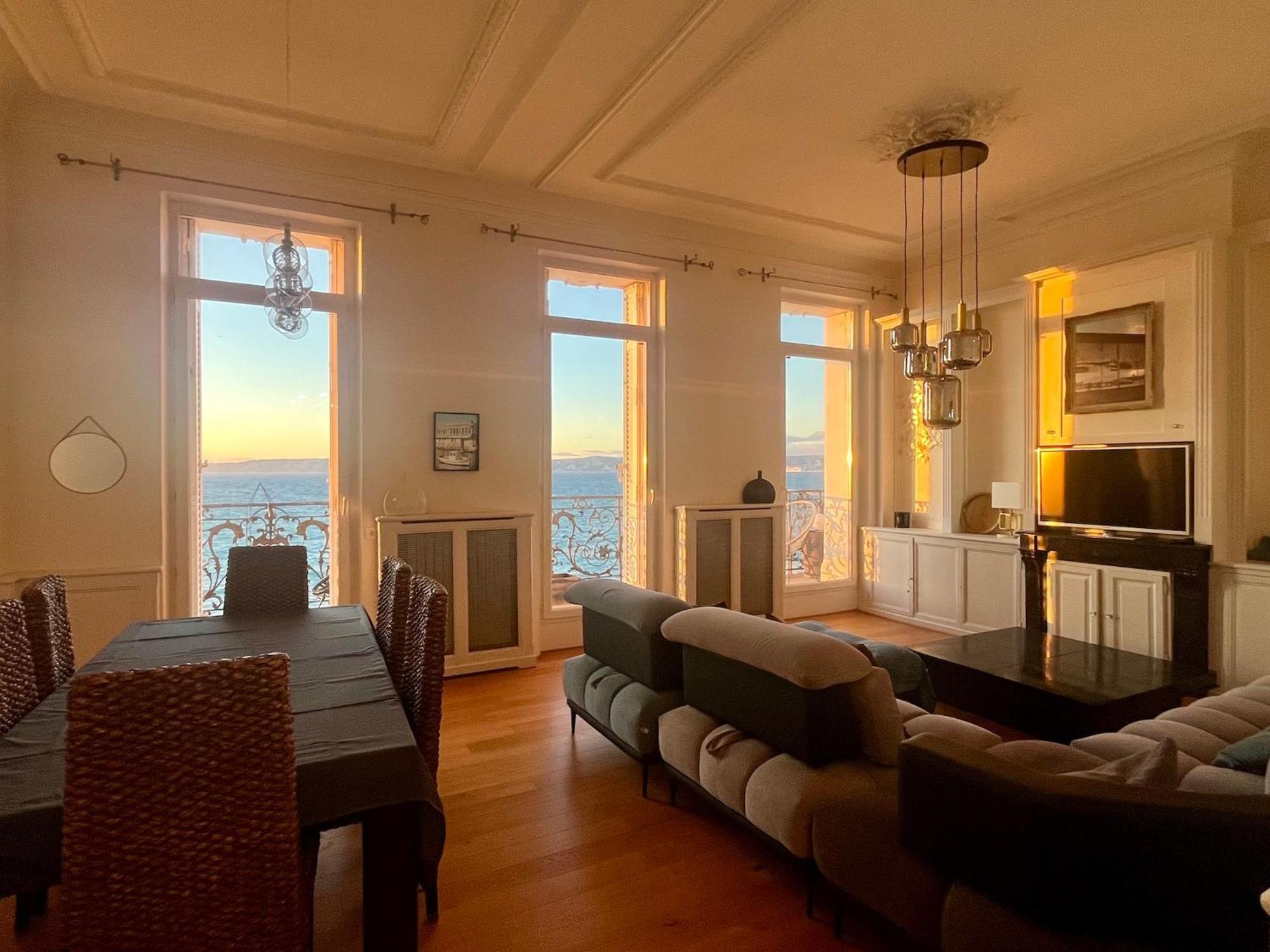 Appartement Sur La Corniche Kennedy Face A La Mer Marselha Exterior foto