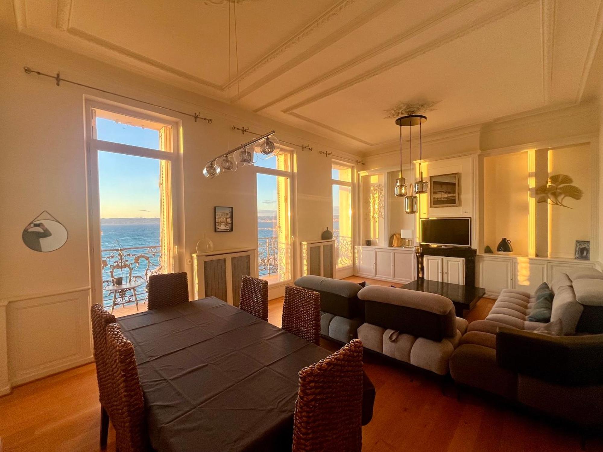Appartement Sur La Corniche Kennedy Face A La Mer Marselha Exterior foto